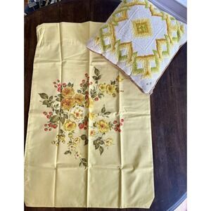 Vintage Dan River Floral Yellow Percale Sheet Set w/ Pillowcases & Throw